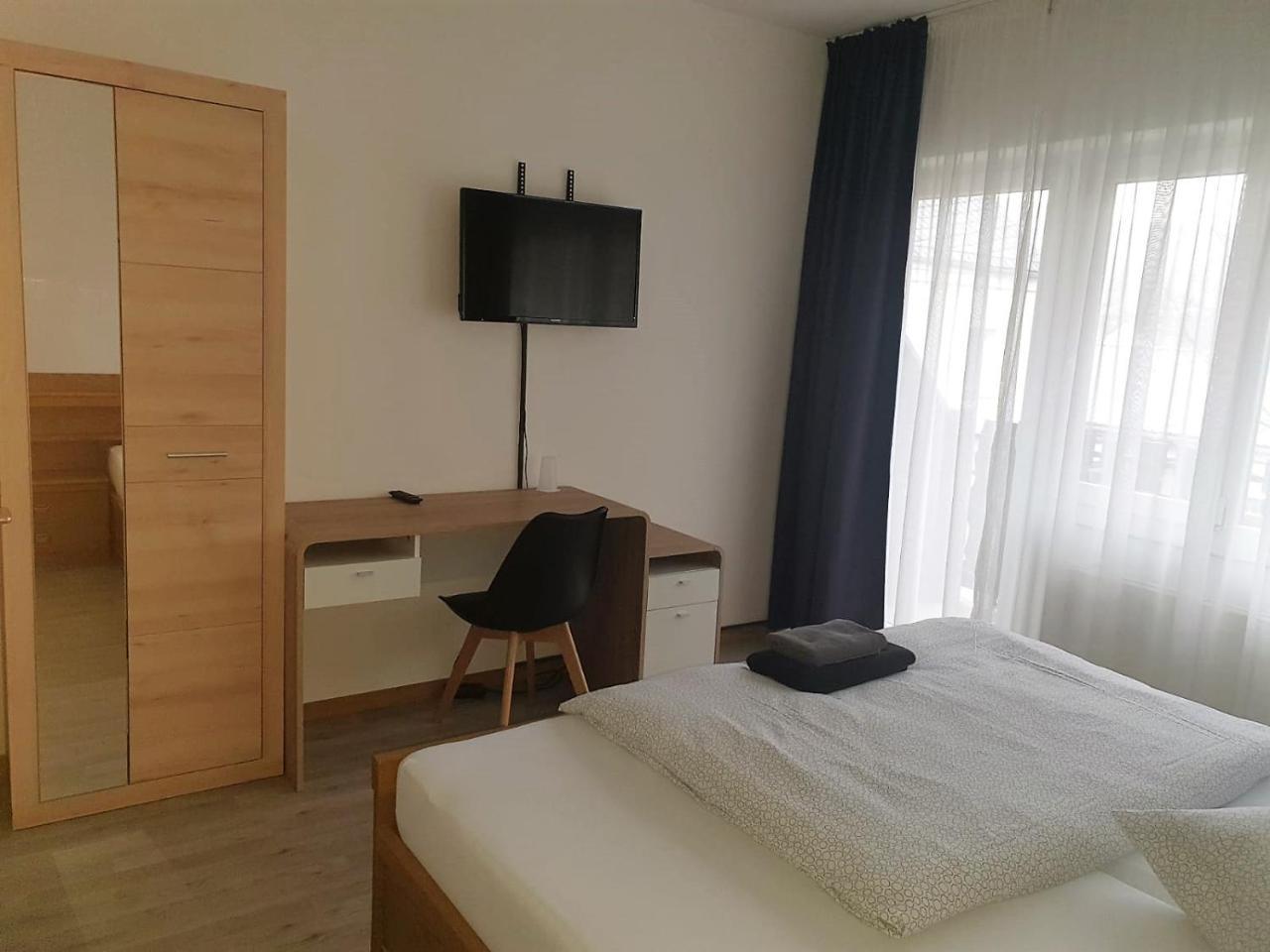 Niederdreisbacher Hof 3*